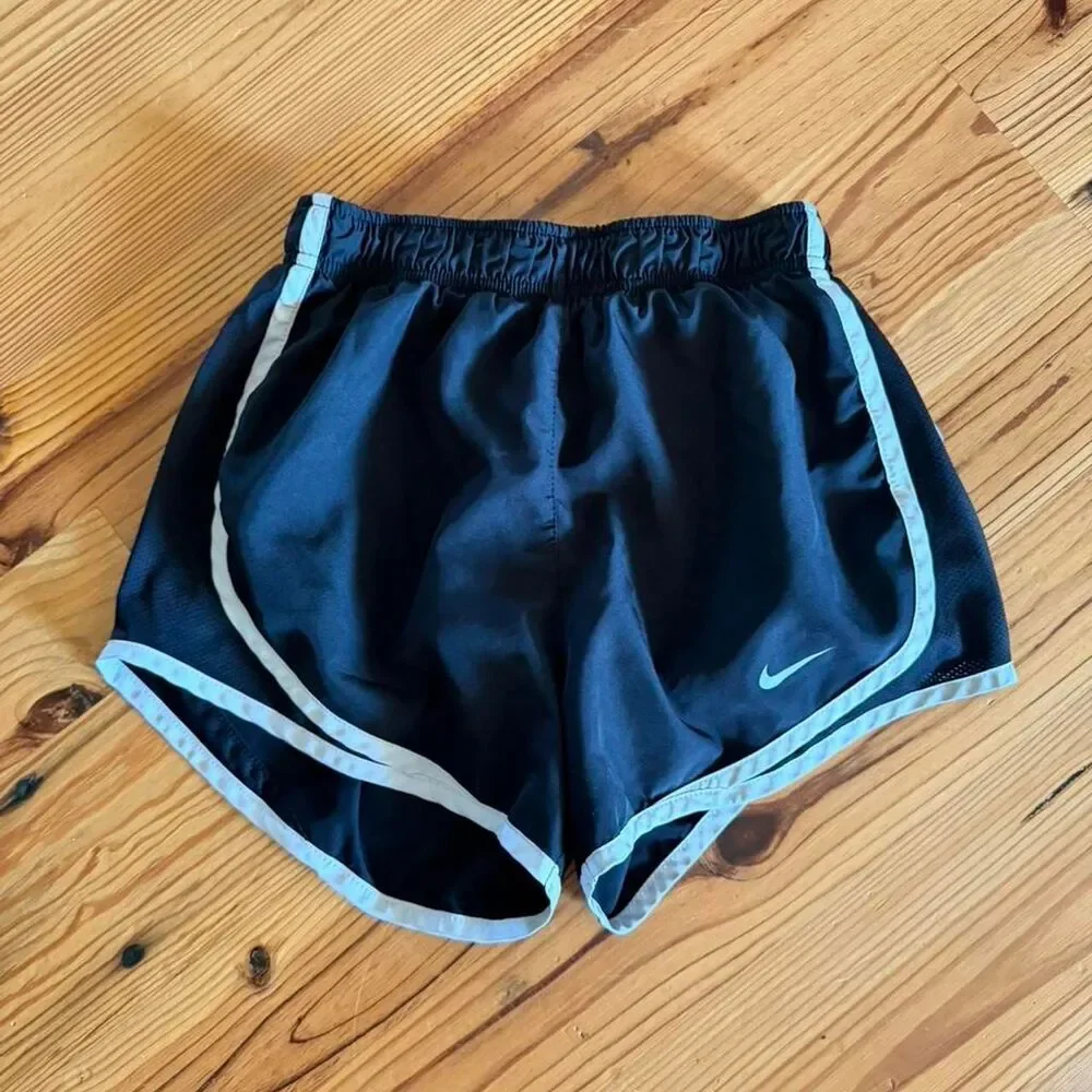 Nike Women's Black and Navy Shorts